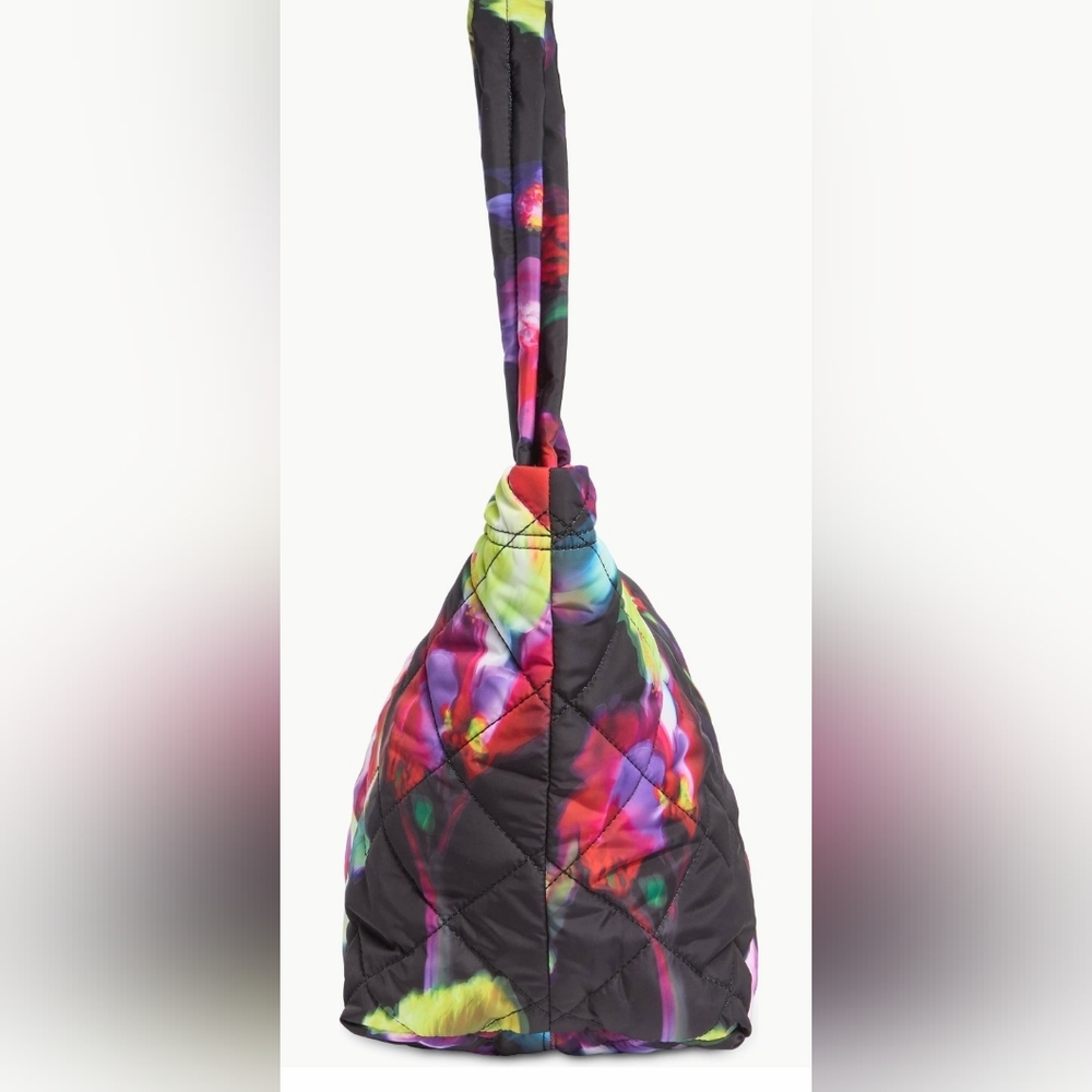 Marc Jacobs Medium Floral NWT Women's Black & Multicolor Quilted Nylon Tote. - Picture 6 of 12